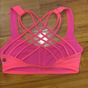 Lululemon sports bra